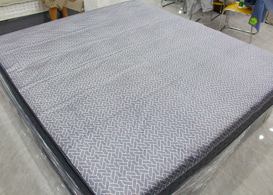 ゆがみによって編まれるマットレスのキルトにする生地のポリエステルによって印刷されるカスタム化